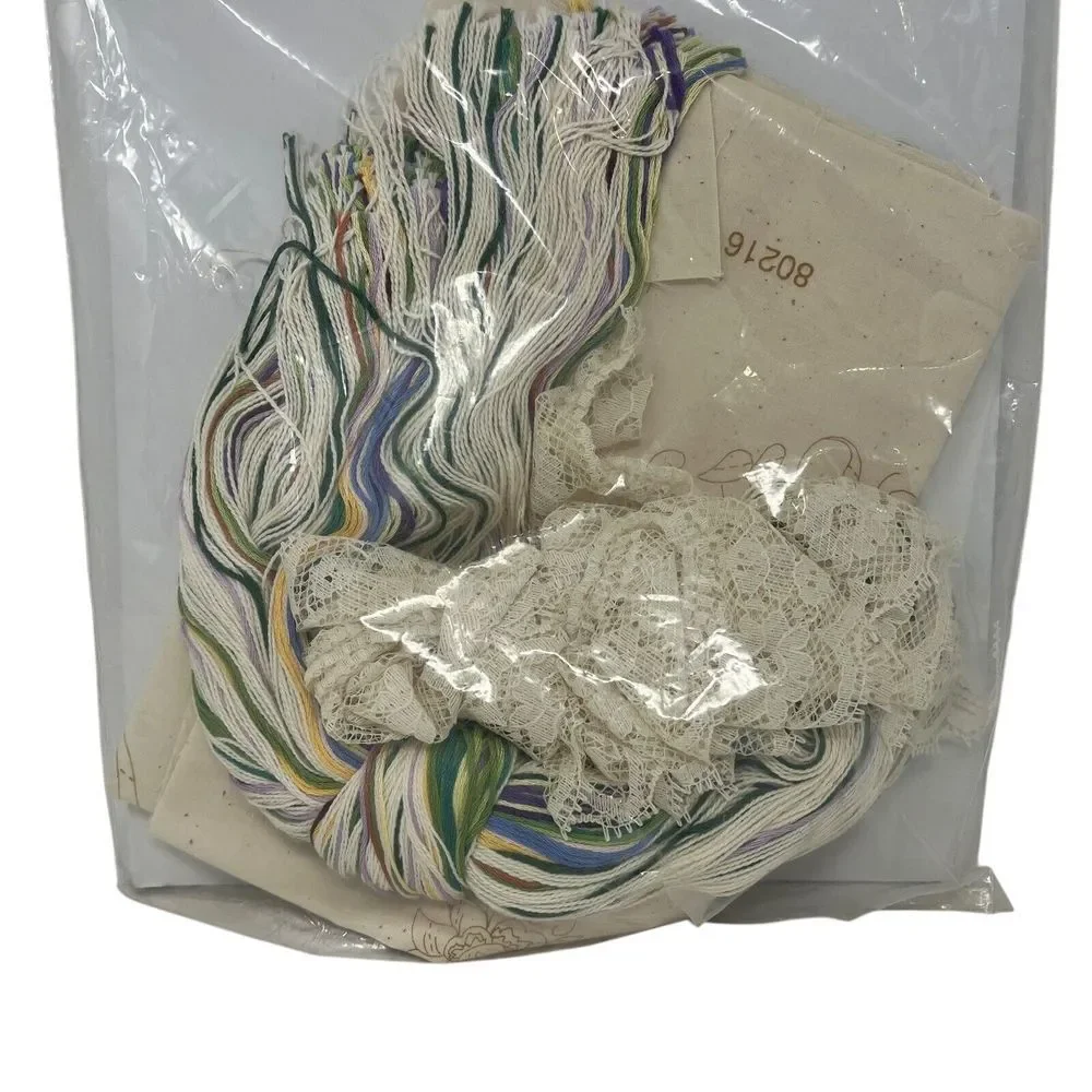 Vintage Embroidery Kit African Violets Pillow Embroidery Kit NEW 14